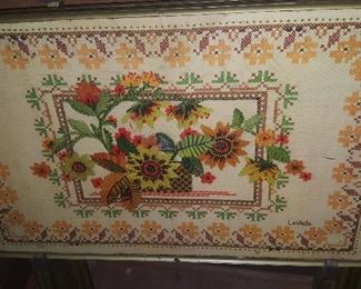 39. SET OF 4 TV TRAYS ON STAND $20