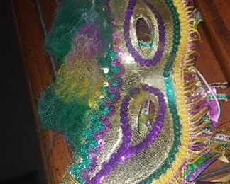 83. VINTAGE MARDI GRAS MASK $10
