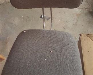 104. OFFICE CHAIR $15