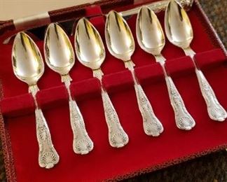 Rare Find Vintage Mutual Hiram Wild (Sheffield, England) Silver-Plated Grapefruit Spoon (6) & Knife (w/ Stainless Steel Serrated Blade) Set in Sleek Lined Red & Black Embossed Carrying Case w/ Latches