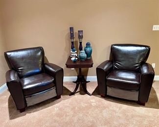 Recliners, Table and Decor