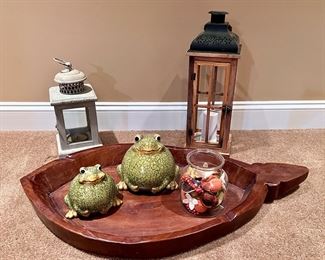 Lanterns, wooden tray, frogs and vase 