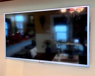 Flatscreen TV