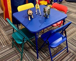 Folding children’s table and chairs