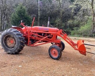 Allis Chalmers tractor