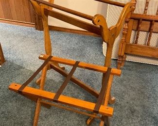 Quilt rack and luggage rack