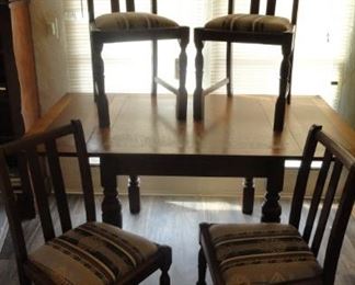 English oak draw leaf table & 4 chairs