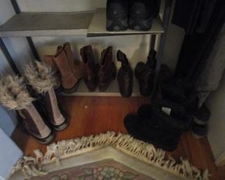 Tons of nice shoes/boots Frye, Vera Wang, Sorrel and more