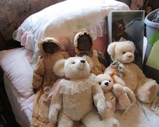 Steiff bears & Maynard Arnett signed dolls
