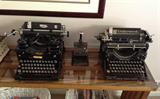 Vintage typewriters by Royal & Underwood (No. 5)