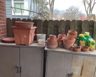 Miracle grow and clay pots