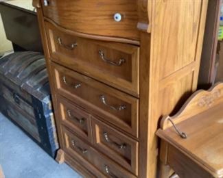 Old chest of drawers.. has matching nightstand and dresser.  Presale $110