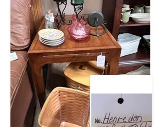 Henredon side table 