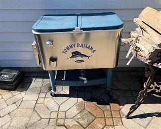 Tommy Bahama Outdoor Chest 