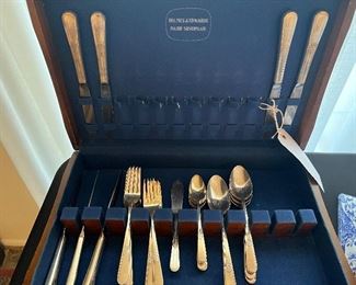 Holmes and Edwards inlaid silver plate flatware