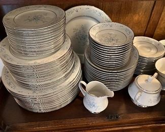 The rest of the very large Noritake set