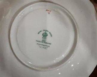 Bone China made in England named Vine service for 16