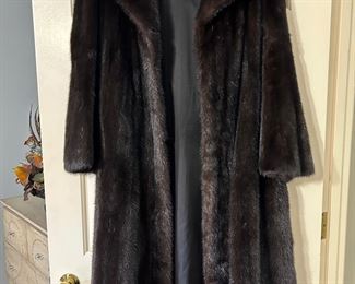 Full mink 