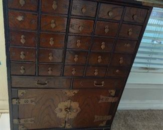 Antique mailbox unit