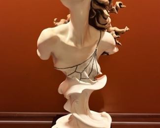 Capodimonte Bust "Secret Love" by Giuseppe Armani
Carries Nuovo Capodimonte Mark
Signed by Artist and Dated 1973
Stands 13 ½" Tall