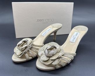 Jimmy Choo Whisper Pearl Pixelated Leather Sandals
Made in Italy, Euro Size 40
In Like New Condition & Come in Original Factory Box
