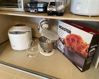 KitchenAid Stand Mixer - ivory; Roasting pan and breadmaker