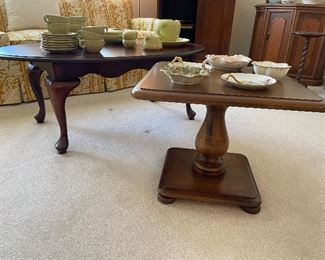 side pedestal table and oval coffee table
