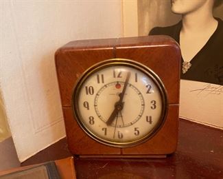Vintage 1947 GE Wood Clock