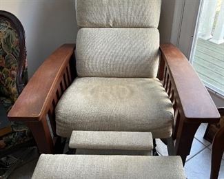 Morris Style Recliner