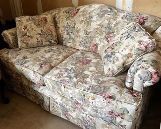 Broyhill floral sofa and loveseat.