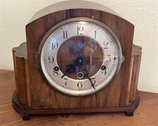 Vtg. Haller Foreign Art Deco Mantle Clock w/ Key
Made in Germany