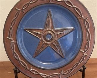 Ceramic Star Metal Plate w/ Barbwire on Stand