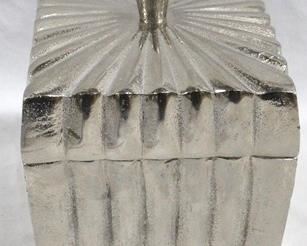 15 - Storage box - 8 x 6 x 6
