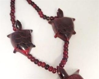 35c - Turtle necklace
