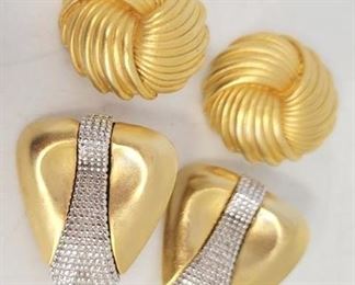 53c - Ellen Designs & PEP clip ons
