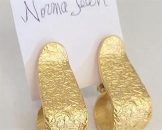 57c - Norma Jean clip ons
