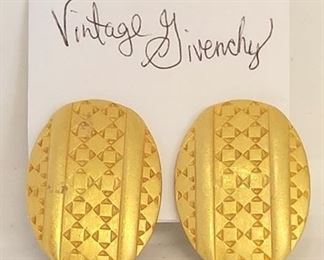 59c - Vintage Givenchy clip ons
