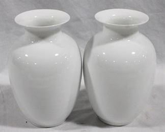 79 - Pair 8.5" vases
