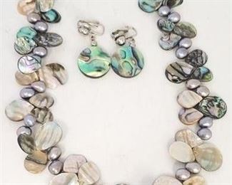 79c - Necklace & earrings set
