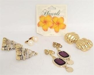 84c - 5 Pair clip on earrings
