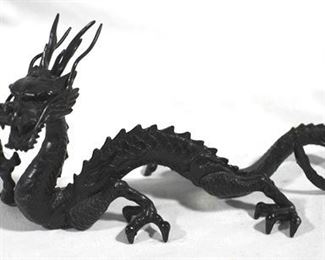 380 - Dragon statue - 9 x 5
