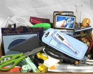 392 - Assorted items
