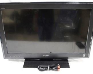 438 - Sony 32" LCD TV & HDMI cable, no remote
