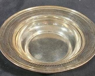 608 - Sterling Pierced Edge Bowl - 1.5 x 6" round
