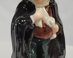 675 - Royal Doulton Buzfuz Figurine - 4.25" tall
