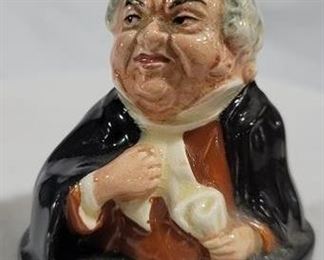 690 - Royal Doulton Buzfuz Figurine - 2.5" tall
