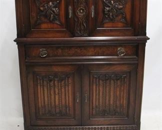715x - Batesville highly carved vintage china cabinet 60 x 42 x 16
