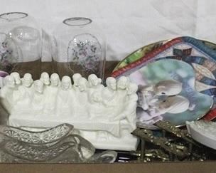 876 - Assorted items
