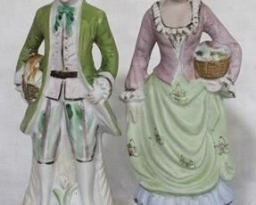 891 - Pair porcelain figurines - 9.5"
