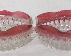 910 - 2 piece Cranberry/Clear Glass Bowls 5.5 round
